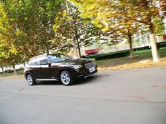 宝马X1 2013款 sDrive18i 2.0L 运动设计套装 5座
