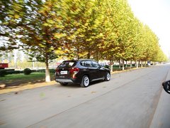 宝马X1 2013款 sDrive18i 2.0L 运动设计套装 5座