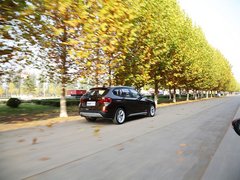 宝马X1 2013款 sDrive18i 2.0L 运动设计套装 5座