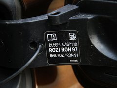 宝马X1 2013款 sDrive18i 2.0L 运动设计套装 5座