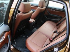 宝马X1 2013款 sDrive18i 2.0L 运动设计套装 5座