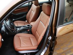 宝马X1 2013款 sDrive18i 2.0L 运动设计套装 5座