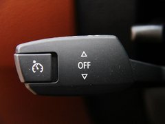 宝马X1 2013款 sDrive18i 2.0L 运动设计套装 5座