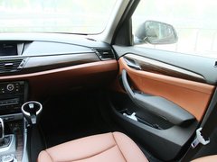 宝马X1 2013款 sDrive18i 2.0L 运动设计套装 5座