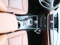 宝马X1 2013款 sDrive18i 2.0L 运动设计套装 5座