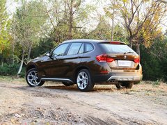 宝马X1 2013款 sDrive18i 2.0L 运动设计套装 5座