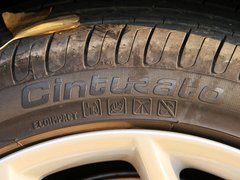 宝马X1 2013款 sDrive18i 2.0L 运动设计套装 5座