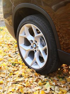 宝马X1 2013款 sDrive18i 2.0L 运动设计套装 5座