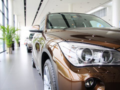宝马X1 2013款 sDrive20i 2.0T 运动设计套装 5座