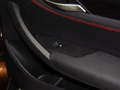 宝马X1 2013款 sDrive20i 2.0T 运动设计套装 5座
