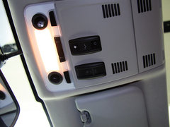 宝马X1 2013款 sDrive20i 2.0T 运动设计套装 5座