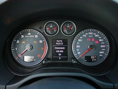 奥迪(进口) A3 Sportback 30TFSI 1.4T AT 方向盘后方仪表盘
