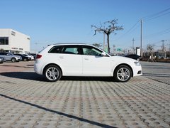 奥迪(进口) A3 Sportback 30TFSI 1.4T AT 车辆正右侧