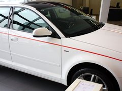 奥迪A3(进口) 2013款 Sportback 30TFSI 1.4T AT 豪华型