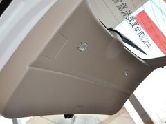 比亚迪S6 2013款 劲悦版 2.0L 手动 尊贵型 5座