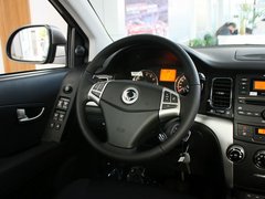 柯兰多 2013款 2.0L 自动 汽油两驱精英型 5座