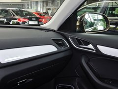 奥迪Q3 2013款 2.0T 35 TFSI quattro豪华型 5座