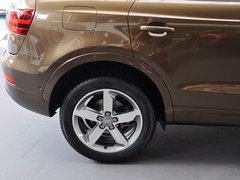 奥迪Q3 2013款 2.0T 35 TFSI quattro豪华型 5座