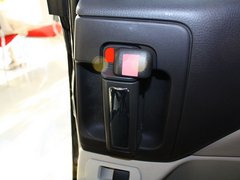 马自达8 2013款 2.5 自动 精英版 7座