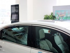 标致508L 2013款 2.3L 自动 罗兰•加洛斯版