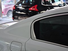 标致508L 2013款 2.3L 自动 罗兰•加洛斯版