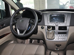 比亚迪M6 2013款 2.4L 手动 尊贵型 7座
