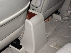 比亚迪M6 2013款 2.4L 手动 尊贵型 7座