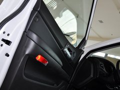 荣威W5 2013款 1.8T 自动 4WD 豪域版 5座