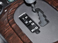 荣威W5 2013款 1.8T 自动 4WD 豪域版 5座