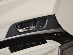 讴歌RLX 2013款 3.5L 自动 V6