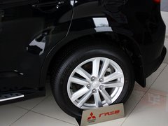 新劲炫 2013款 2.0 CVT 四驱旗舰版 5座