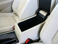 帕萨特 2013款 1.8TSI DSG 御尊版