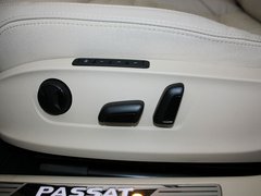 帕萨特 2013款 1.8TSI DSG 至尊版