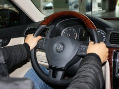 帕萨特 2013款 2.0TSI DSG 至尊版