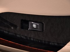 海马M8 2014款 2.0L 手动 舒适型