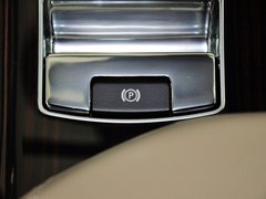 路虎  揽胜 5.0T V8 驻车制动器