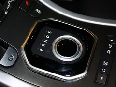 路虎  2.0T 自动 挂档把手特写
