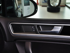 途锐 2013款 V6 3.0TSI 自动 限量奢华版 5座