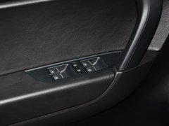 途锐 2013款 V6 3.0TSI 自动 限量奢华版 5座