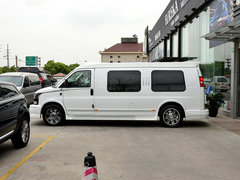 GMC Savana 6.0L AT 车辆左正侧视角