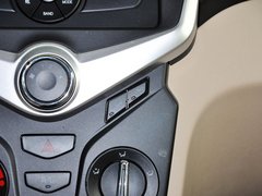 风云2 2013款 掀背 1.5L 手动 锐意版