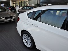 宝马5系GT 2013款 GT 535i 3.0T 领先型