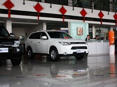 欧蓝德（进口） 2013款 2.0L CVT 四驱都市导航版5座