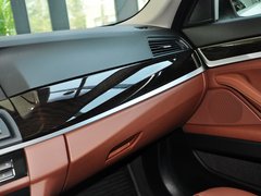 宝马5系(进口) 2013款 530i 3.0L 领先型旅行版