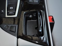 宝马5系(进口) 2013款 530i 3.0L 领先型旅行版