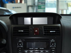 斯巴鲁  2.5L CVT 中控仪表台上方