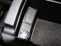 森林人 2013款 2.5L CVT 豪华导航版 5座