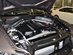 宝马(进口)  3.0T 发动机主体特写