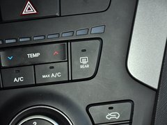 现代胜达 2013款 2.4L 自动 GL 2WD舒适型 5座