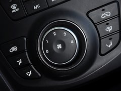 现代胜达 2013款 2.4L 自动 GL 2WD舒适型 5座